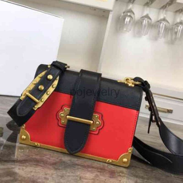 shoulder bags organizer dinner bag classic fashion wallet women travel toilet pouch cosmetic make up famous classical toiletry with dust, Blue;pink
shoulder bags organizer dinner bag classic fashion wallet women travel toilet pouch cosmetic make up famous classical toiletry with dust, Blue;pink