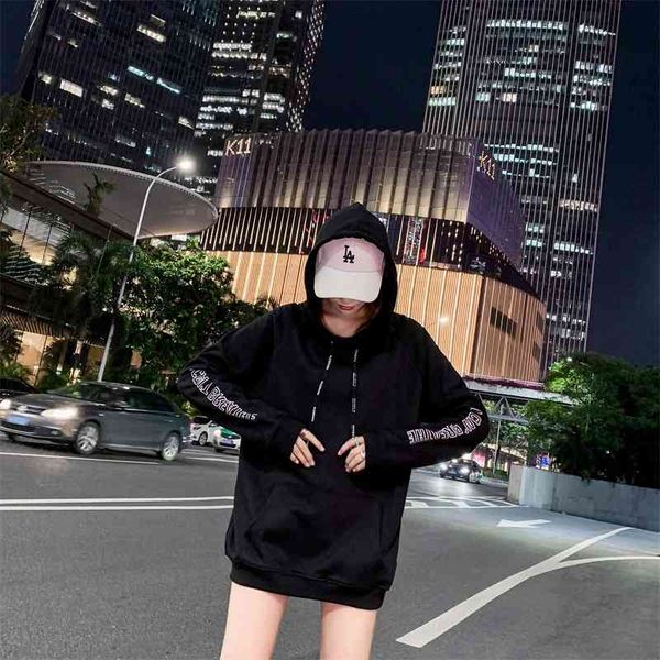 2021 new hip hop medium length loose black hooded jacket fashion brand women's clothing spring and autumn thin sweater women
2021 new hip hop medium length loose black hooded jacket fashion brand women's clothing spring and autumn thin sweater women