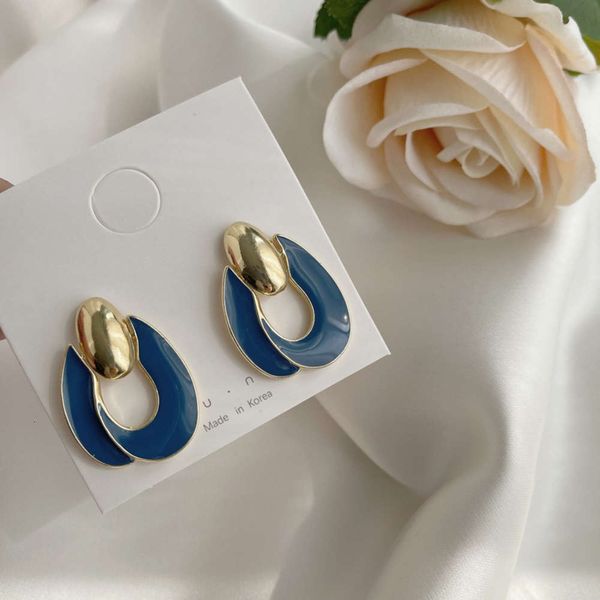 s925 silver needle blue 2021 new fashion sense korean temperament net red earrings female, Black
s925 silver needle blue 2021 new fashion sense korean temperament net red earrings female, Black