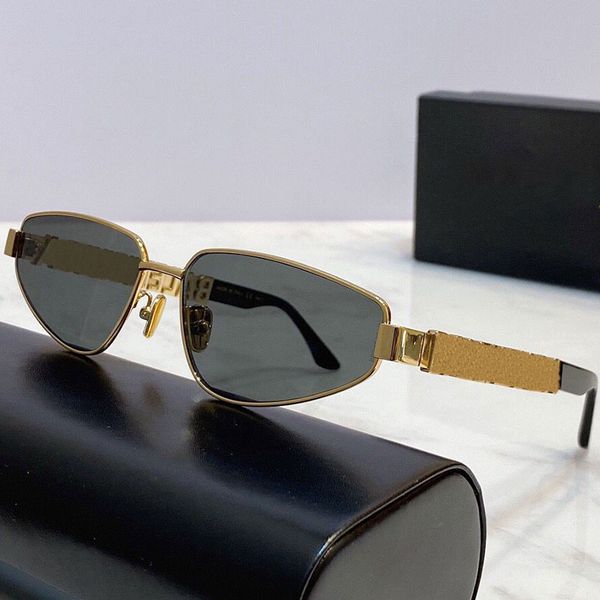 luxury designer sunglasses 0107s cat eye womens fashion classic retro style metal letter spelling temples women casual shopping glasses uv40, White;black
luxury designer sunglasses 0107s cat eye womens fashion classic retro style metal letter spelling temples women casual shopping glasses uv40, White;black