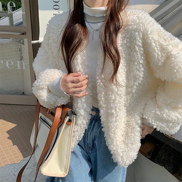 women's jackets coats for women 2021 autumn winter elegant long sleeve french style thick short fur female clothing 9079#, Black;brown
women's jackets coats for women 2021 autumn winter elegant long sleeve french style thick short fur female clothing 9079#, Black;brown