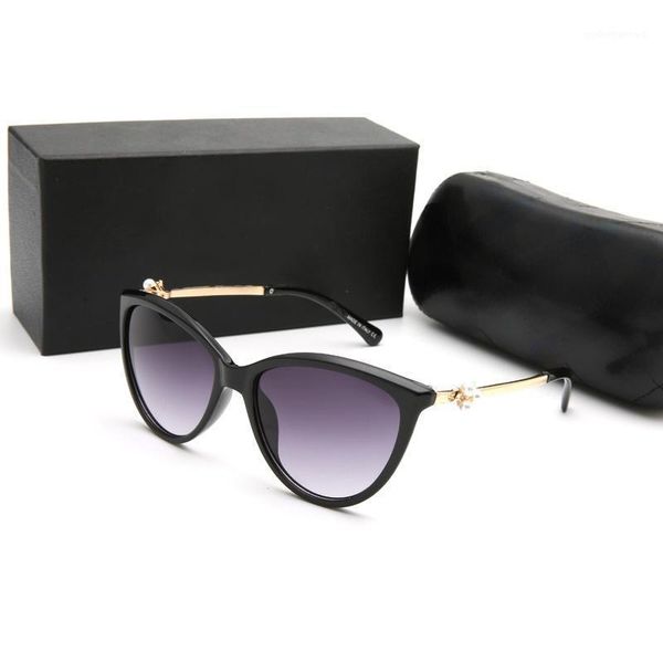 sunglasses 2021 fashion pearl brand design women luxury sun glasses lady sport shades female driving eyewear oculos feminino, White;black
sunglasses 2021 fashion pearl brand design women luxury sun glasses lady sport shades female driving eyewear oculos feminino, White;black