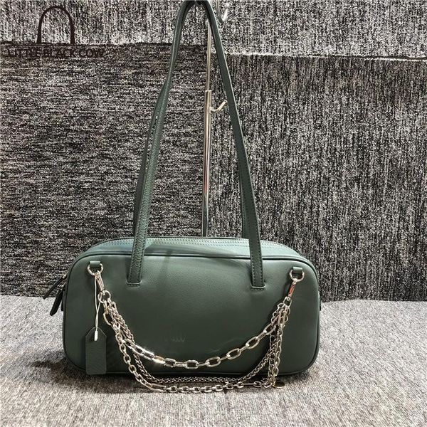 cross body ol business women bags designer fashion lady chains real leather handbag high street red zipper totes shoulder bag female
cross body ol business women bags designer fashion lady chains real leather handbag high street red zipper totes shoulder bag female