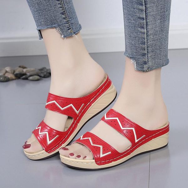 slippers 2021 summer fashion women's flip flops slope heel casual shoes platform sandals women comfortable, Black
slippers 2021 summer fashion women's flip flops slope heel casual shoes platform sandals women comfortable, Black