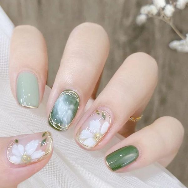 false nails 24 pcs summer bride green full cover short manicure detachable patch diy design beauty tool tips, Red;gold
false nails 24 pcs summer bride green full cover short manicure detachable patch diy design beauty tool tips, Red;gold