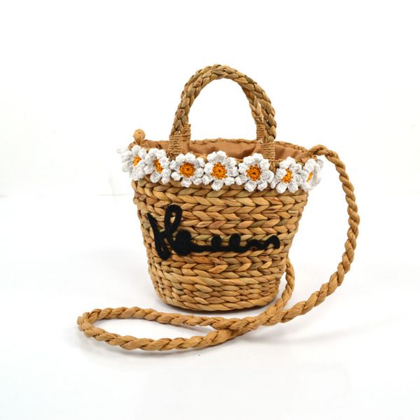 Spring Summer Women's Little Daisy Fresh Holiday Single Shoulder Messenger Woven Straw Bag Fashionable Handbag
Spring Summer Women's Little Daisy Fresh Holiday Single Shoulder Messenger Woven Straw Bag Fashionable Handbag