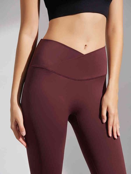 fitness leggings waist cross hip up yoga pants high stretch tights breathable reflective printing sweatpants
fitness leggings waist cross hip up yoga pants high stretch tights breathable reflective printing sweatpants