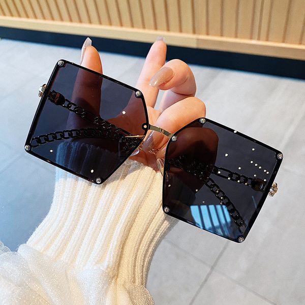 fashion 2021 new oversize gradient sunglasses for women elegant shades vintage alloy chain frame rivet square sun glasses unisex, Black
fashion 2021 new oversize gradient sunglasses for women elegant shades vintage alloy chain frame rivet square sun glasses unisex, Black