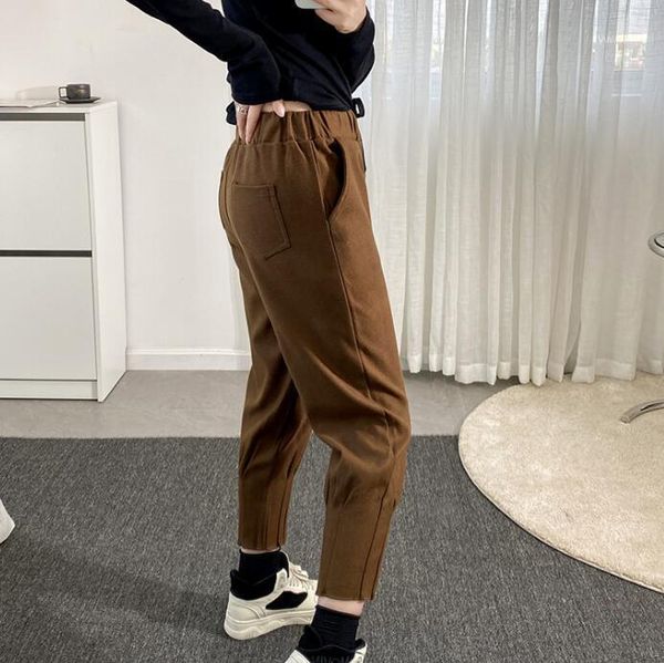 women winter woolen elastic loose high waist casual cropped trousers fashion brown long pants, Black;white
women winter woolen elastic loose high waist casual cropped trousers fashion brown long pants, Black;white