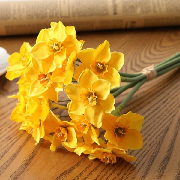 decorative flowers & wreaths simulation 6 heads of daffodil bunches artificial silk flower for home decoration wedding bouquet farmhouse sty
decorative flowers & wreaths simulation 6 heads of daffodil bunches artificial silk flower for home decoration wedding bouquet farmhouse sty