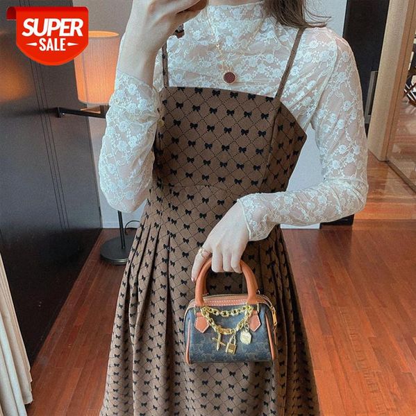 han qing mature dress female winter design sense of the year two-piece suit suspender skirt on behalf tide #vp1p, White;black
han qing mature dress female winter design sense of the year two-piece suit suspender skirt on behalf tide #vp1p, White;black