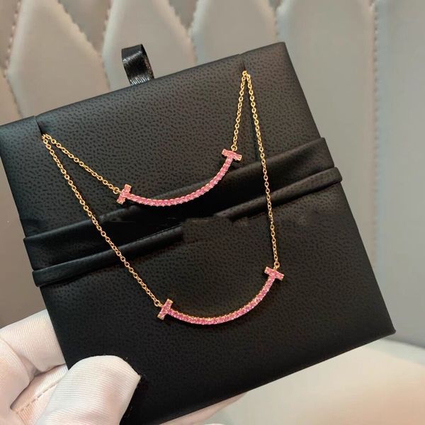 t family smile necklace 925 sterling silver plated 18k gold full diamond smooth smiling face pendant net red clavicle chain batch
t family smile necklace 925 sterling silver plated 18k gold full diamond smooth smiling face pendant net red clavicle chain batch