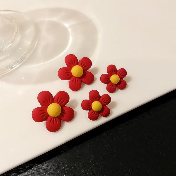 stud 2021 korean fashion cute vintage red resin flower earrings for woman girls aesthetic party gifts jewelry wholesale, Golden;silver
stud 2021 korean fashion cute vintage red resin flower earrings for woman girls aesthetic party gifts jewelry wholesale, Golden;silver