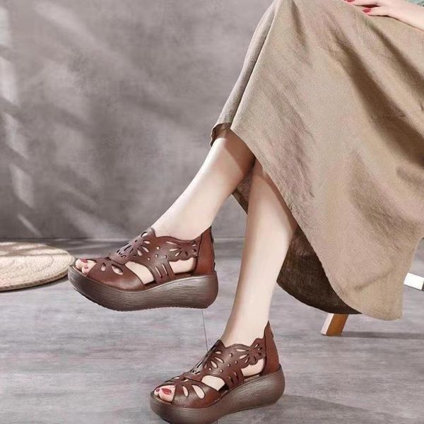 sandals 2021 spring and summer thick-soled wedge-heeled women's sandals, hollow, breathable, retro, large-size shoes, Black
sandals 2021 spring and summer thick-soled wedge-heeled women's sandals, hollow, breathable, retro, large-size shoes, Black