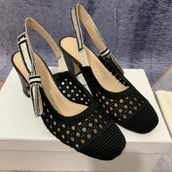 designer shoes women's sandals ladies pumps hollow out design platform square heels35-40 dress, Black
designer shoes women's sandals ladies pumps hollow out design platform square heels35-40 dress, Black