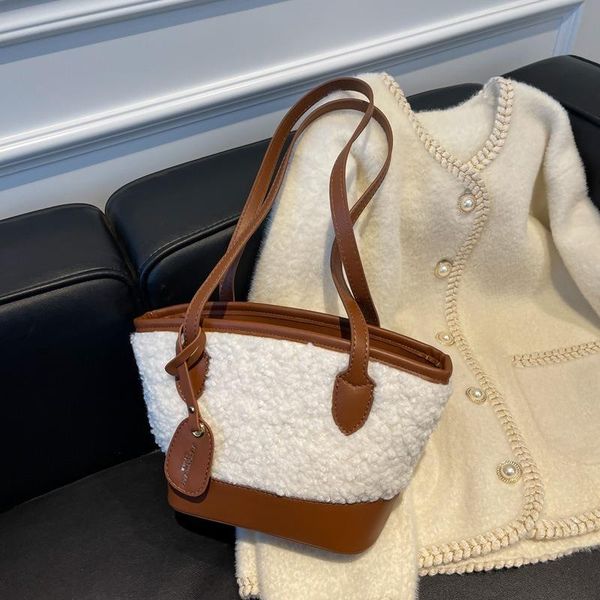 evening bags designer lambswool bucket totes for women pu leather plush splicing shoulder bag winter soft woman handbags
evening bags designer lambswool bucket totes for women pu leather plush splicing shoulder bag winter soft woman handbags