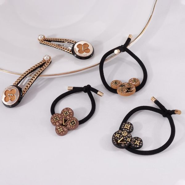 barrettes hairpin 2021 black back of head korean geometric edge collet hairline headband headdress, Golden;silver
barrettes hairpin 2021 black back of head korean geometric edge collet hairline headband headdress, Golden;silver