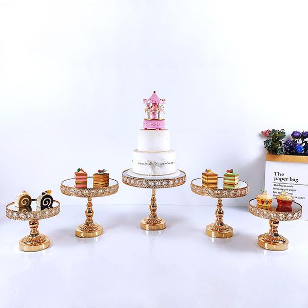 other bakeware crown silver wedding display cake stand cupcake tray tools home decoration dessert table decorating party suppliers
other bakeware crown silver wedding display cake stand cupcake tray tools home decoration dessert table decorating party suppliers