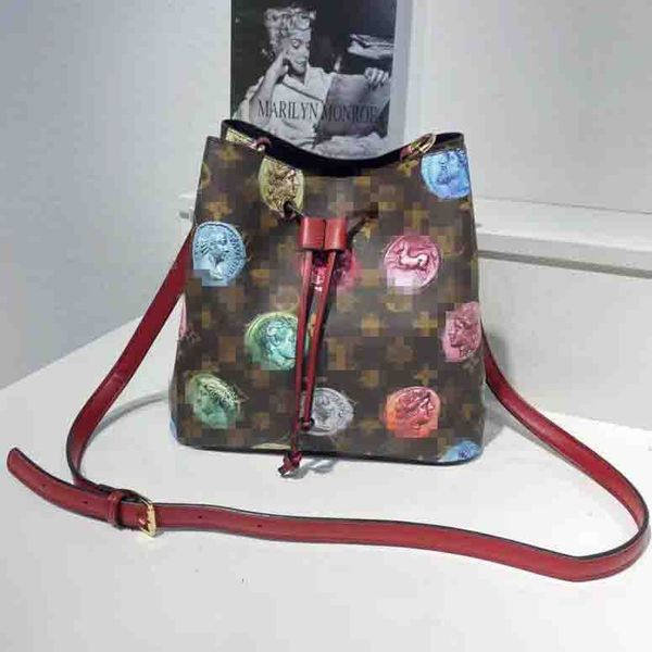 LVLOUISVITTON VUTTON Bucket Shoulder Bags Handbags Purses Women's Leather Fahsion Bag Lady HandBag Purse Pocket Women Big Tote Sac Bols, Please choose the color you like
LVLOUISVITTON VUTTON Bucket Shoulder Bags Handbags Purses Women's Leather Fahsion Bag Lady HandBag Purse Pocket Women Big Tote Sac Bols, Please choose the color you like