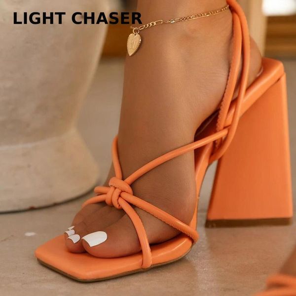 sandals summer women narrow band vintage square toe high heels cross strap thong triangle heel design shoes, Black
sandals summer women narrow band vintage square toe high heels cross strap thong triangle heel design shoes, Black