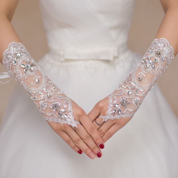 bridal gloves sequins wedding gloves fingerless wrist with beading short gloves accessories, White
bridal gloves sequins wedding gloves fingerless wrist with beading short gloves accessories, White