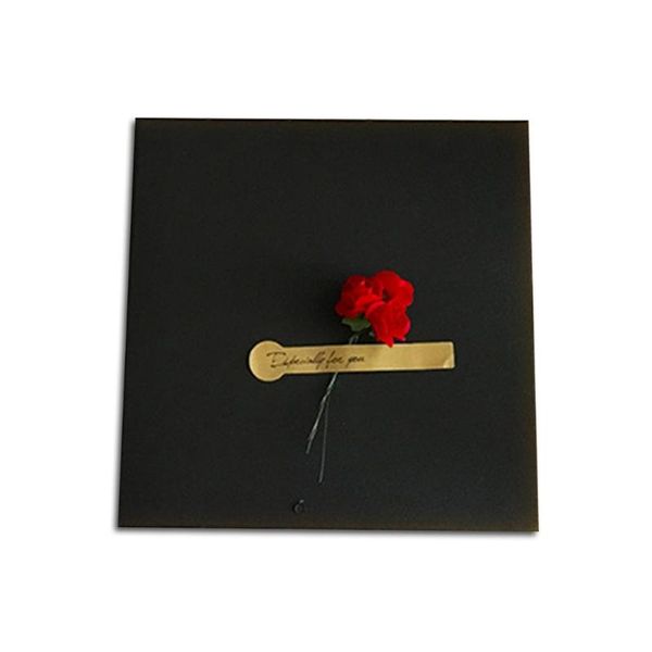 gift wrap black kraft paper box with roses simple design present container lid multipurpose for christmas graduations k3na
gift wrap black kraft paper box with roses simple design present container lid multipurpose for christmas graduations k3na