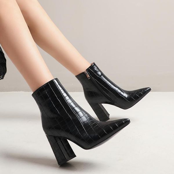 boots ankle women 2021 autumn shoes fashion classic women's short black white brown blue woman size 33-43
boots ankle women 2021 autumn shoes fashion classic women's short black white brown blue woman size 33-43