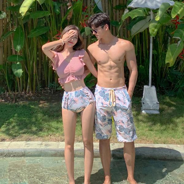 women's swimwear 2021 korea female bathing swim suits summer couple swimsuit bikini set women pink floral beachwear fashion woman, White;black
women's swimwear 2021 korea female bathing swim suits summer couple swimsuit bikini set women pink floral beachwear fashion woman, White;black