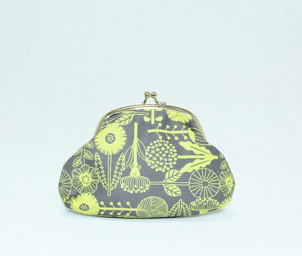 evening bags fashion canvas design child mother hinge hand dinner mouth gold kiss lock girl
evening bags fashion canvas design child mother hinge hand dinner mouth gold kiss lock girl