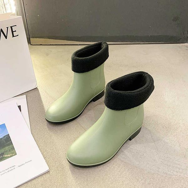 boots low cut water shoes short tube rain kitchen work rubber to keep warm pvc korean fashion ladies non-slip, Black
boots low cut water shoes short tube rain kitchen work rubber to keep warm pvc korean fashion ladies non-slip, Black