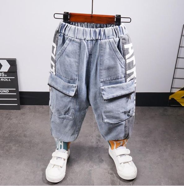 jeans boy kids trousers beam feet big pocket children spring and autumn fashion letters suitable for 3-8 years old, Blue
jeans boy kids trousers beam feet big pocket children spring and autumn fashion letters suitable for 3-8 years old, Blue