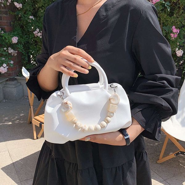 high-quality ladi chain portable fold bag 2021 small frh pearl net red female fashion one-shoulder msenger
high-quality ladi chain portable fold bag 2021 small frh pearl net red female fashion one-shoulder msenger