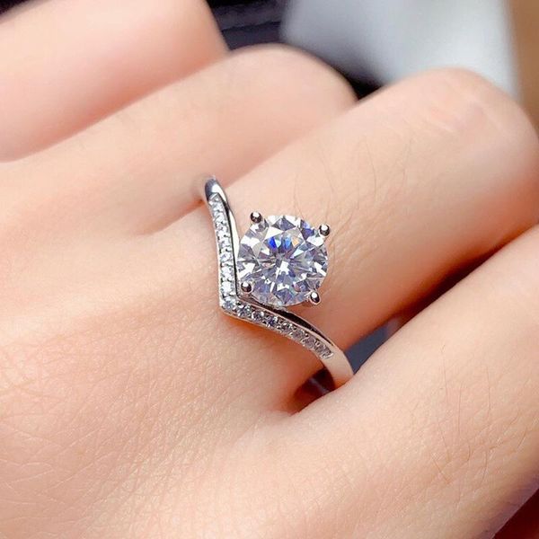 wedding rings sent luxury round cubic zircona engagement for women shiny charm v-shaped silver color band jewelry gift, Slivery;golden
wedding rings sent luxury round cubic zircona engagement for women shiny charm v-shaped silver color band jewelry gift, Slivery;golden