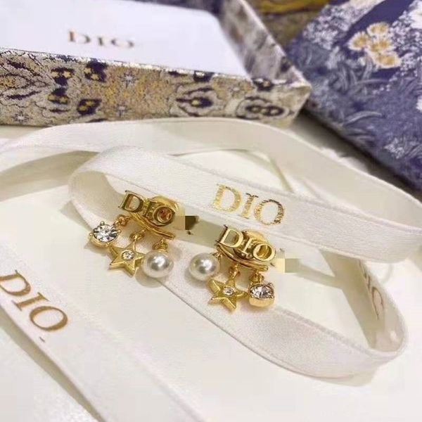 special offer 75% off outlet online family fashion elegant star pearl female net red high version letter earrings, Silver
special offer 75% off outlet online family fashion elegant star pearl female net red high version letter earrings, Silver