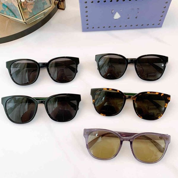 sunglasses new designer anti-ultraviolet sunglasses for men and women outdoor sunshade framework fashion classic sunglasses 0855sk, White;black
sunglasses new designer anti-ultraviolet sunglasses for men and women outdoor sunshade framework fashion classic sunglasses 0855sk, White;black