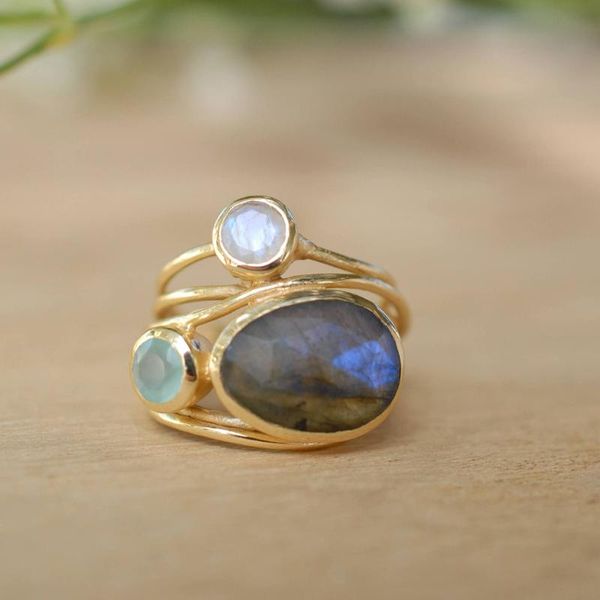 cluster rings romantic semi-precious moonstone women yellow gold color anniversary creative gift for lady fashion jewelry, Golden;silver
cluster rings romantic semi-precious moonstone women yellow gold color anniversary creative gift for lady fashion jewelry, Golden;silver