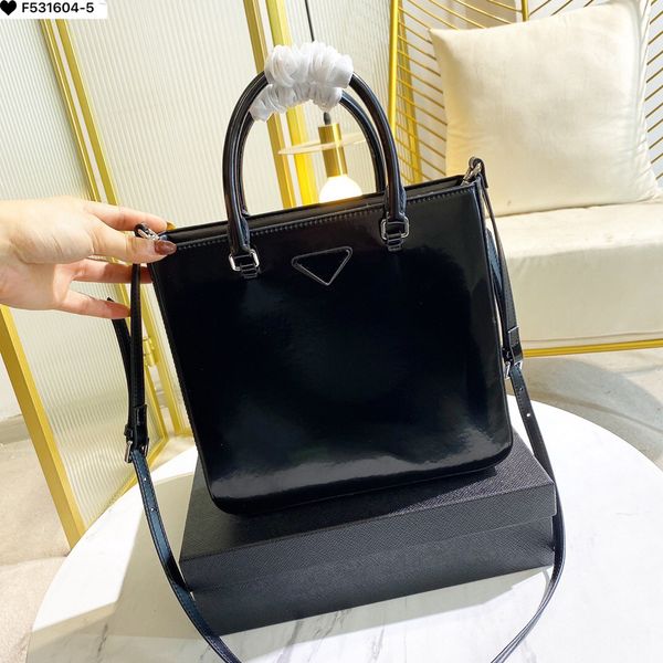 2022 new high qulity bags classic womens handbags ladies composite tote pu leather clutch shoulder bag female purse
2022 new high qulity bags classic womens handbags ladies composite tote pu leather clutch shoulder bag female purse