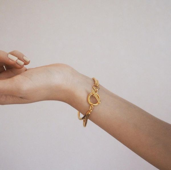 charm bracelets double layers women's hand 18k gold plated chain for women 2021 fashion ot buckle bracelet female jewelry, Golden;silver
charm bracelets double layers women's hand 18k gold plated chain for women 2021 fashion ot buckle bracelet female jewelry, Golden;silver