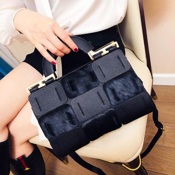 evening bags 2021 female horsehair handbag stitching contrast color single shoulder messenger bag crossbody for women bolsa feminina
evening bags 2021 female horsehair handbag stitching contrast color single shoulder messenger bag crossbody for women bolsa feminina