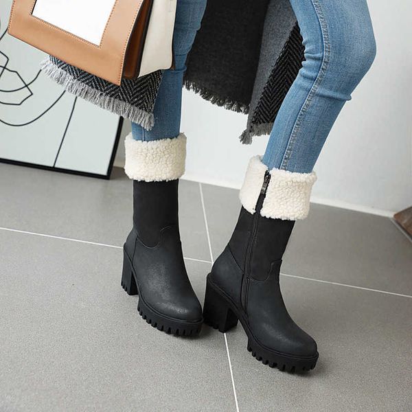 dress shoes winter boots non-slip women's platform high heels knee snow wool plus leather shoes dwaterproof water q782, Black
dress shoes winter boots non-slip women's platform high heels knee snow wool plus leather shoes dwaterproof water q782, Black