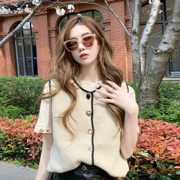 women's vests french vintage knitted vest autumn 2021 fashionable solid color fashion chic cardigan external wear for women, Black;white
women's vests french vintage knitted vest autumn 2021 fashionable solid color fashion chic cardigan external wear for women, Black;white