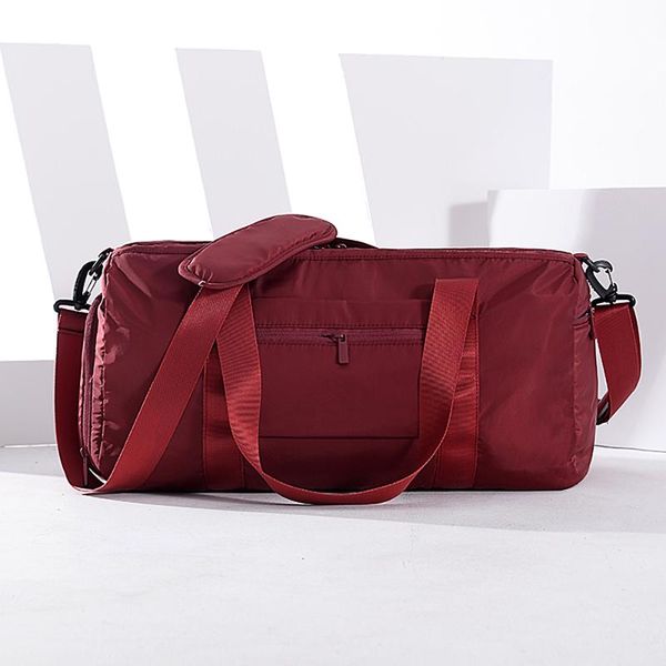 women men bag gym shoulder waterproof wearproof large capacity separate compartment fitness travel handbag duffel bags
women men bag gym shoulder waterproof wearproof large capacity separate compartment fitness travel handbag duffel bags