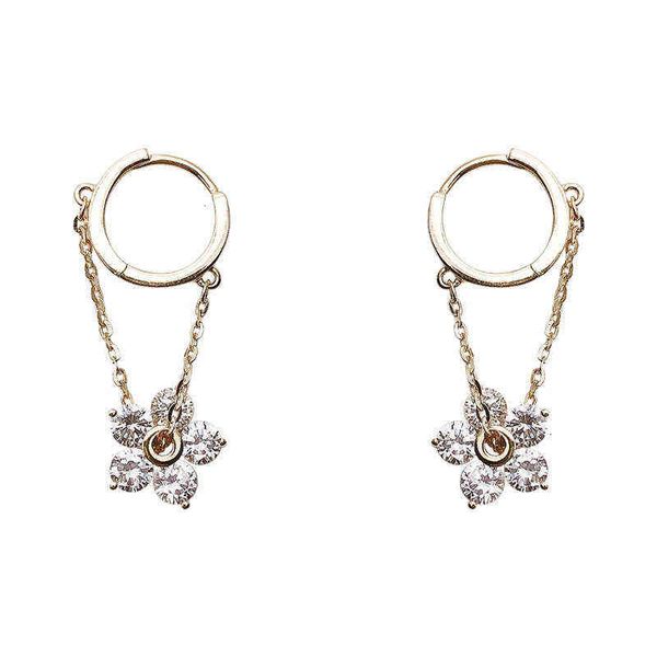 korea east gate chain flower 925 earrings early spring flash diamond small earrings female, Golden
korea east gate chain flower 925 earrings early spring flash diamond small earrings female, Golden