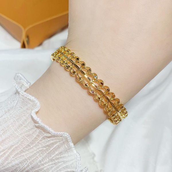 bangle hollow love bowknot yellow gold filled ladies long-lasting color women's bracelet wholesale, Black
bangle hollow love bowknot yellow gold filled ladies long-lasting color women's bracelet wholesale, Black