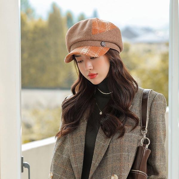 stingy brim hats fashion korean style women's octagonal hat suede material two-color matching casual retro military cap artist beret, Blue;gray
stingy brim hats fashion korean style women's octagonal hat suede material two-color matching casual retro military cap artist beret, Blue;gray