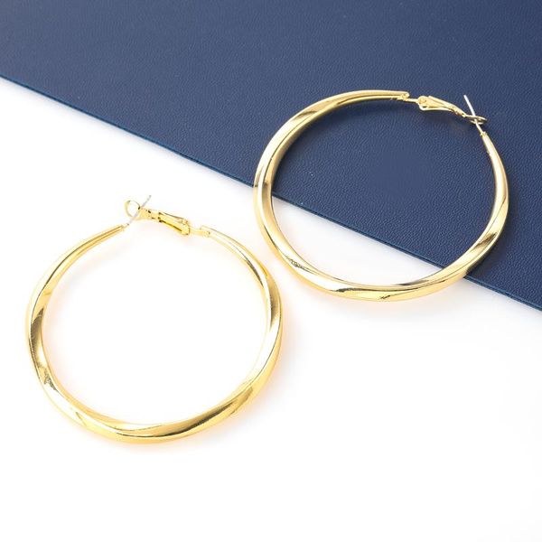 hoop & huggie pauli manfi 2021 fashion simple metal round earrings women's classic party accessories, Golden;silver
hoop & huggie pauli manfi 2021 fashion simple metal round earrings women's classic party accessories, Golden;silver