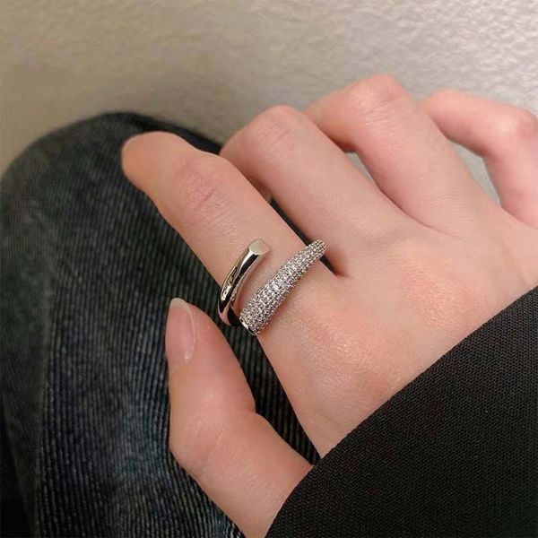 geometric irregular ring romantic mosaic zircon double line silver color rings simple metal gold female party jewelry cluster, Golden;silver
geometric irregular ring romantic mosaic zircon double line silver color rings simple metal gold female party jewelry cluster, Golden;silver