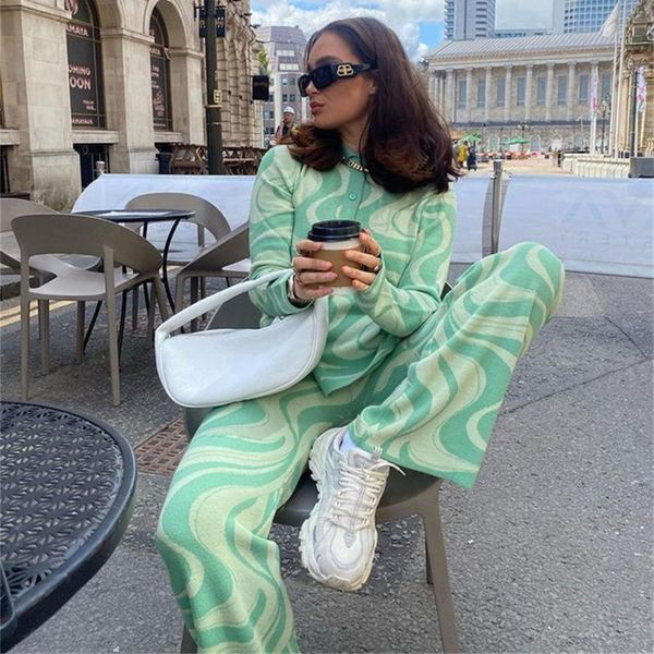 women's two piece pants trousers suit women 2021 autumn winter corrugated single-breasted long sleeve fashion cardigan knitted straight, White
women's two piece pants trousers suit women 2021 autumn winter corrugated single-breasted long sleeve fashion cardigan knitted straight, White