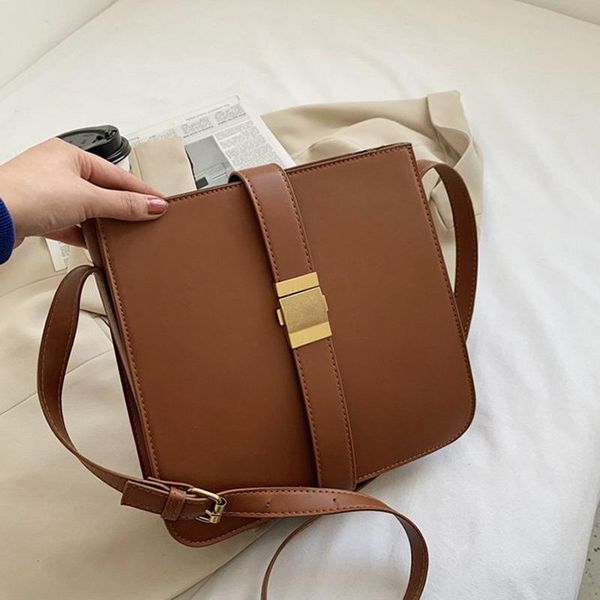 brand designer pu leather shoulder bag for women 2021 women's trend handbags trending fashion hand cross body
brand designer pu leather shoulder bag for women 2021 women's trend handbags trending fashion hand cross body
