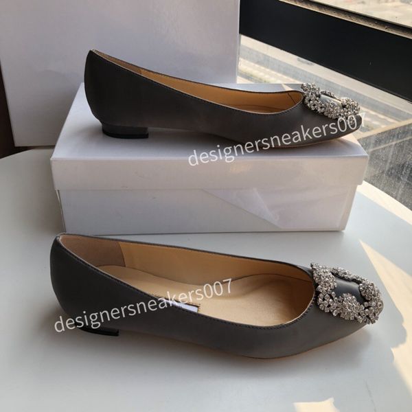 2022 luxury high heel women leather dress shoes designer black stiletto heel shoes women wedding party dress shoes size35-40
2022 luxury high heel women leather dress shoes designer black stiletto heel shoes women wedding party dress shoes size35-40